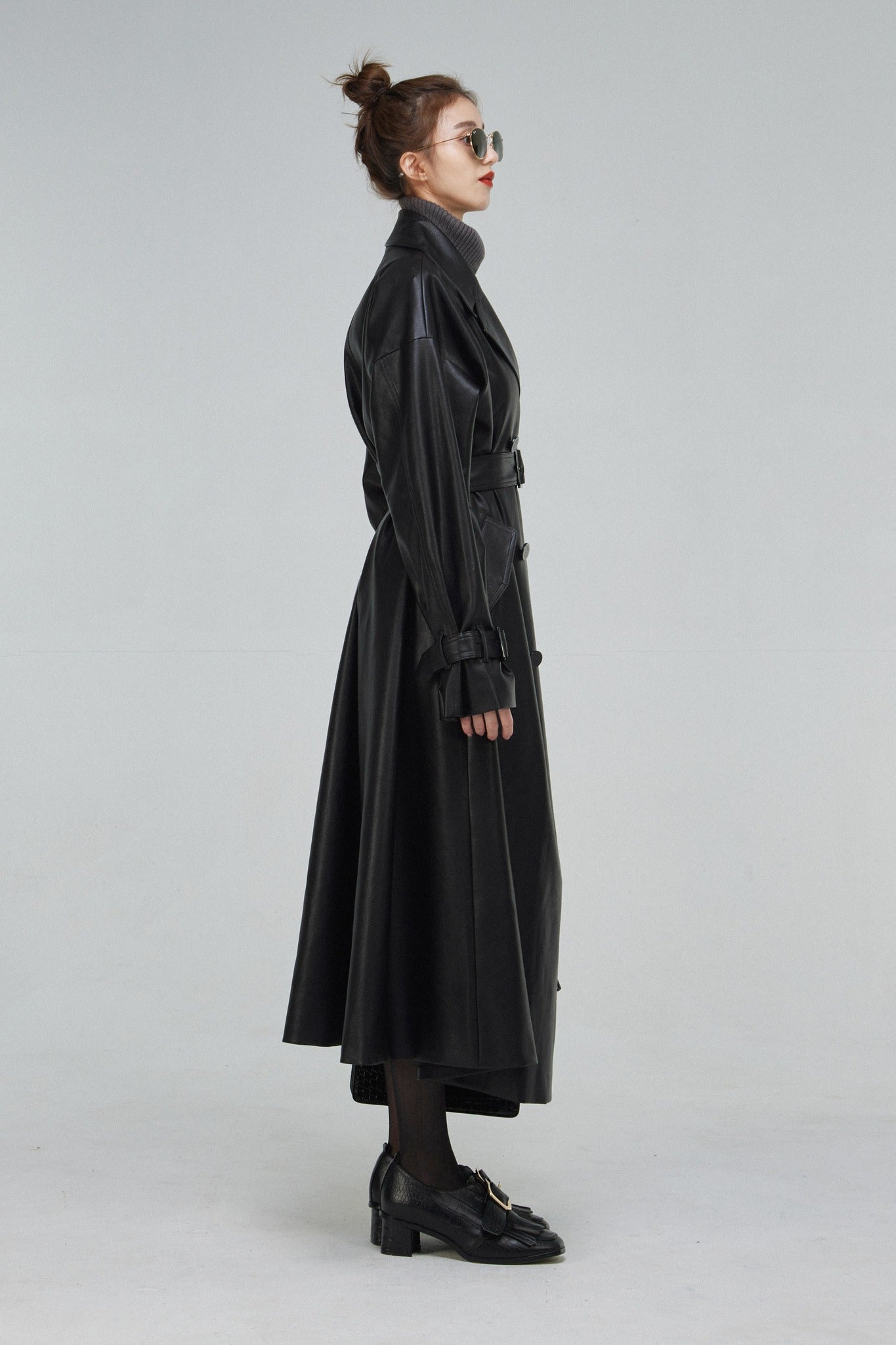 黒幕の登場》ダブルブレストフェイクレザーコート-Black – Tnewties