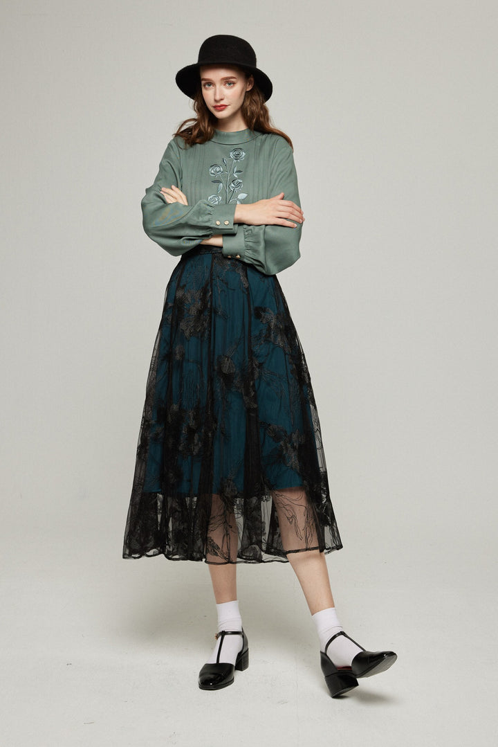 《サリーとデイヴィットのスキャンダル》シースルーエンブロイダリーハイウエストスカート-Dark green